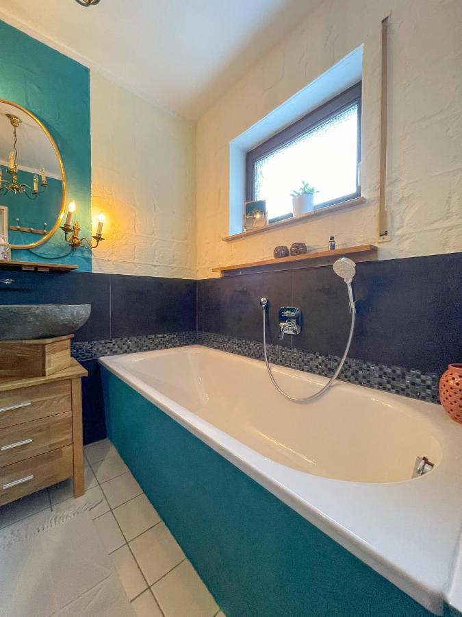 Souterrainwohnung Mit Grossem Garten Und Sauna Kassel Exterior foto